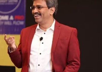 ट्रेनिंग के नाम पर फर्जी शेयर टिप्स, अवधूत साठे ट्रेडिंग एकेडमी पर सेबी का चाबुक, लौटने होंगे ₹546 करोड़